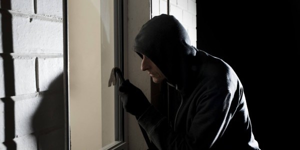 Home Security Flaws - Give Crooks Easy Access to your Home