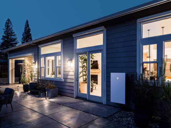 Tesla Powerwall 3 - Outside